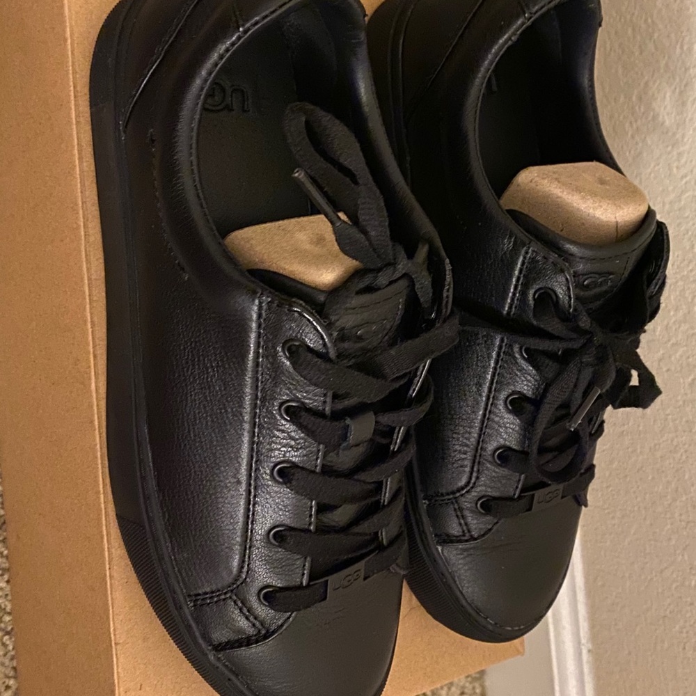 Ugg Women’s Zilo Sneaker Black